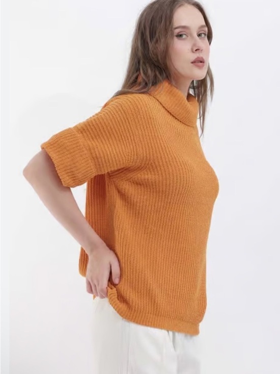 Liz Claiborne Sweaters - Liz Claiborne silk chic minimalist Short-Sleeve Turtleneck Sweater - Orange